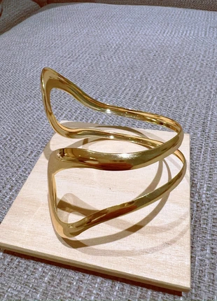 80% off | 18K gold plated minimalist stylish bracelets from Japan, brand: Design and Made in Japan, condition: Very good, £16.00, £17.50 includes Buyer Protection