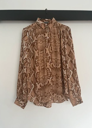 Chemise serpent H&M taille S, brand: H&M, condition: New without tags, size: S / 36 / 8, €5.00, €5.95 includes Buyer Protection
