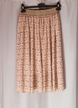 Jupe midi fleurie Ceinture dorée élastique Taille SM, condition: Very good, size: S / 36 / 8, €3.00, €3.85 includes Buyer Protection