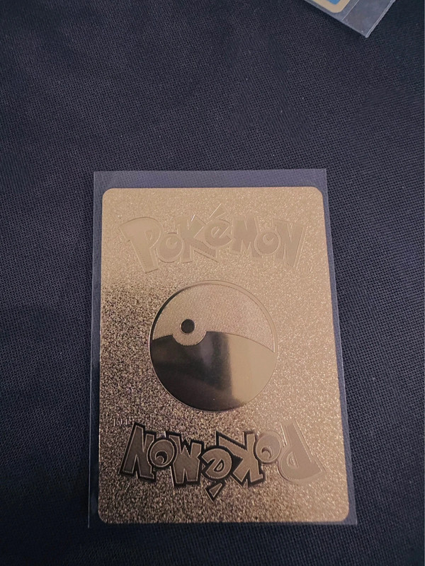 POKEMON GOLD METAL GOLD CARD - DRACAUFEU V - FRENCH