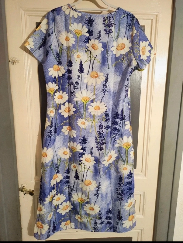 Robe fleurie bleue - photo numéro 2