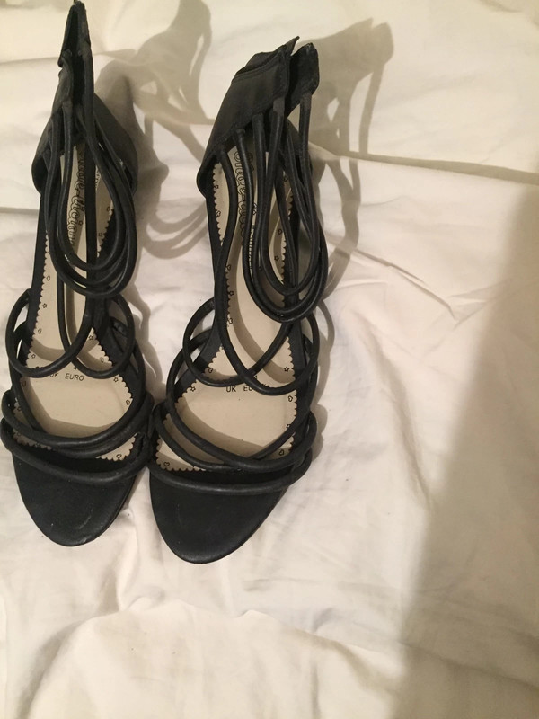 Red herring sandals Vinted