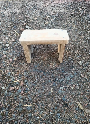 Petit tabouret en bois , marca: Fabrication Artisanale, estado: Bom, tamanho: Tamanho único, €11.50, €12.78 inclui Proteção do Comprador