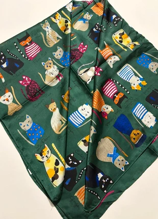 Foulard imprimé chats, marke: Fantaisie, zustand: Sehr gut, 9,50 €, 10,68 € beinhaltet Vinted-Käuferschutz Pro