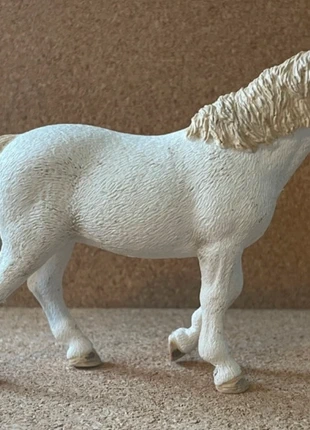 Figurine schleich poney dartmoor, marke: Schleich, zustand: Gut, größe: Einheitsgröße, 5,00 €, 5,95 € inklusive Vinted-Käuferschutz