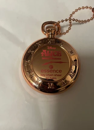 Essence Disney Alice in Wonderland key chain sheer lip balm, marque: Essence, état: Neuf avec étiquette, 3,45 €, 4,32 € Protection acheteurs incluse