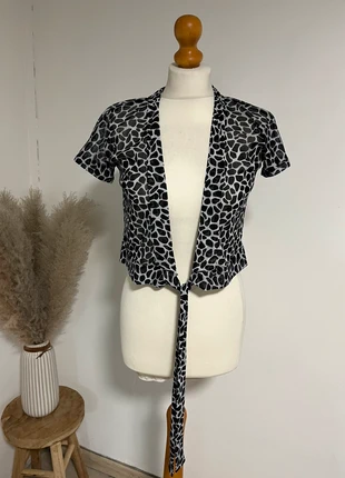 Boléro, marque: Musthaves, état: Très bon état, taille: M / 38 / 10, 4,00 €, 4,90 € Protection acheteurs incluse