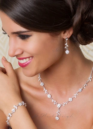 Westerleigh bridal floral bracelet, brand: Westerleigh, condition: Very good, £30.00, £32.20 includes Buyer Protection