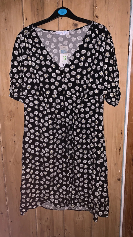 Primark sales daisy dress