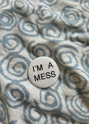 Frank iero button, merk: frank iero, staat: Goed, € 8,00, € 9,10 inclusief Kopersbescherming