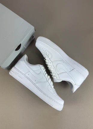 Nike Air Force 1 ’07 Low White, marque: Nike, état: Neuf avec étiquette, taille: 44,5, 105,00 €, 110,95 € Protection acheteurs (Pro) incluse