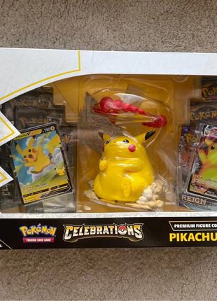 Acheter Célébrations - Coffret Pokémon Premium Figurine Pikachu VMAX