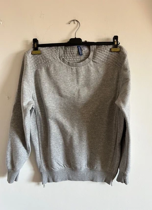 Sudadera Divided, marca: Divided, estado: Muy bueno, tamaño: S, 13,50 €, 14,88 € Protección al comprador incluida