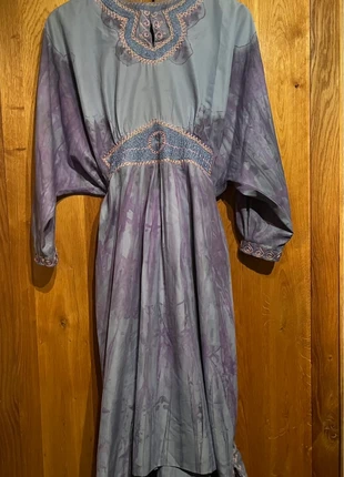 True 70s vintage handmade geborduurde jurk, merk: true vintage dressing, staat: Heel goed, maat: M / 38 / 10, € 59,00, € 62,65 inclusief Kopersbescherming