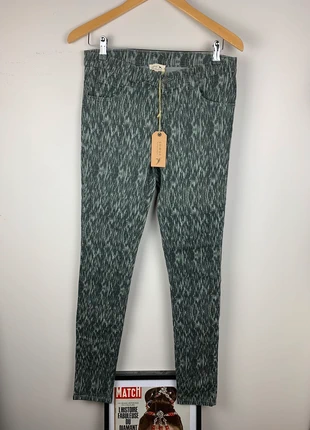 Jean à motif de chez Soeur / vert foncé - gris / taille M, marque: soeur, état: Neuf avec étiquette, taille: M / 38 / 10, 40,00 €, 42,70 € Protection acheteurs incluse