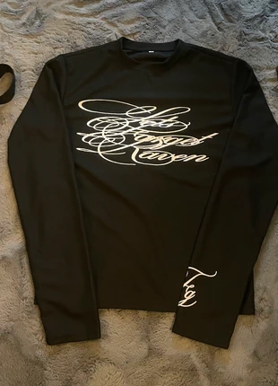 Forget raven longsleeve, marque: Forget Raven, état: Neuf avec étiquette, taille: M, 45,00 €, 47,95 € Protection acheteurs incluse