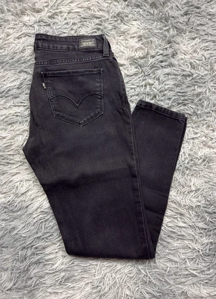 Jean legging skinny noir femme women Levi’s w29 x l30 JLM017, marke: Levi's, zustand: Sehr gut, größe: M / 38 / 10, 21,00 €, 22,75 € beinhaltet Vinted-Käuferschutz Pro