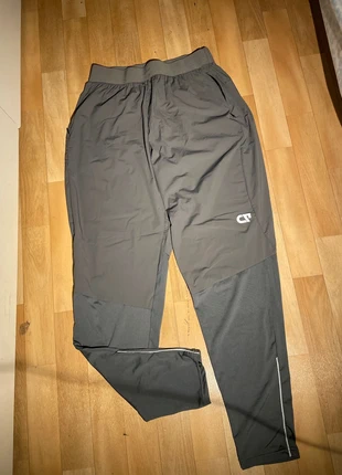 Running hybride gris rare C7 taille L, marke: C7 industrie, zustand: Sehr gut, größe: L, 60,00 €, 63,70 € inklusive Vinted-Käuferschutz