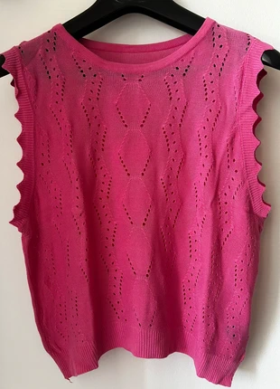 Top traforato fucsia, marke: Shein, zustand: Sehr gut, größe: S / 36 / 8, 3,00 €, 3,85 € inklusive Vinted-Käuferschutz