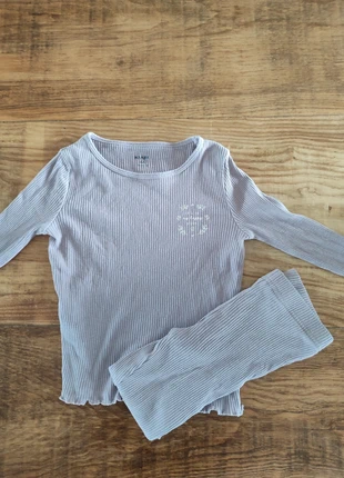 Pyjama fille 4 ans, marque: Kiabi, état: Très bon état, taille: 4 ans / 104 cm, 3,00 €, 3,85 € Protection acheteurs incluse