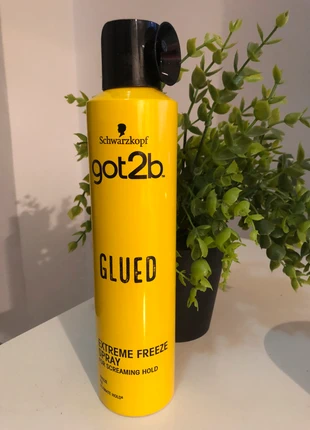 Spray glued, marca: Schwarzkopf, estado: Novo com etiquetas, €8.00, €9.10 inclui Proteção do Comprador