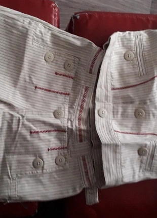 Ensemble pantallon veste beige rayuresgrises claires, marke: Independent, zustand: Neu, größe: 6 Jahre / 116, 12,00 €, 13,30 € inklusive Vinted-Käuferschutz