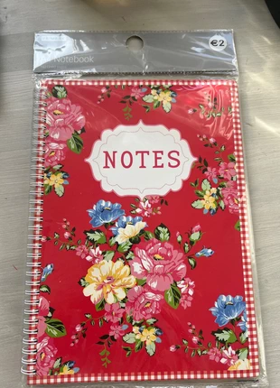 A4 notitieblok met lijntjes, marque: Primark, état: Neuf sans étiquette, 1,25 €, 2,01 € Protection acheteurs incluse