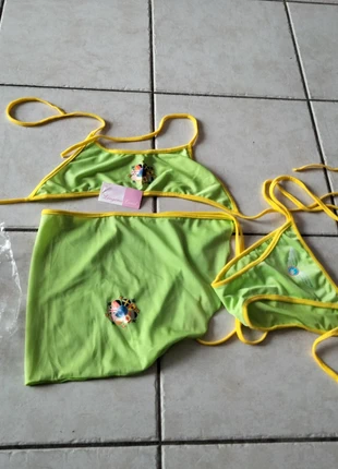 Maillot de bain 9/10 ans neuf, marque: Lingerie Land, état: Neuf avec étiquette, taille: 9 ans / 134 cm, 1,30 €, 2,07 € Protection acheteurs incluse