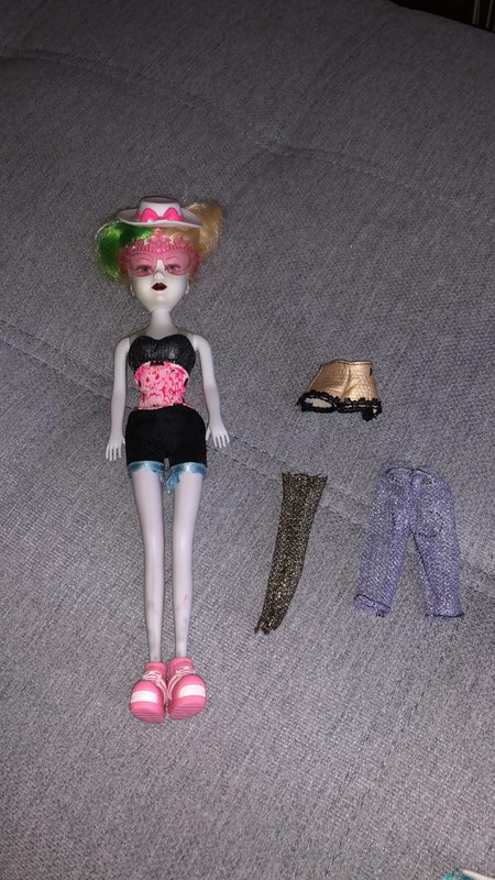 Lot barbie - Vinted