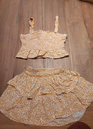 Set rokje met top, marque: Primark, état: Bon état, 2,00 €, 2,80 € Protection acheteurs incluse