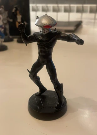 Sculpture Black Manta, marke: DC Collectibles, zustand: Zufriedenstellend, größe: Einheitsgröße, 2,00 €, 2,80 € inklusive Vinted-Käuferschutz