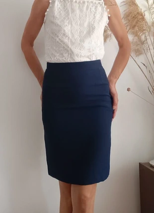 Jupe tailleur vintage coupe crayon marine bouton doré longueur genou, marque: Vintage Dressing, état: Très bon état, taille: XS / 34 / 6, 9,00 €, 10,15 € Protection acheteurs (Pro) incluse