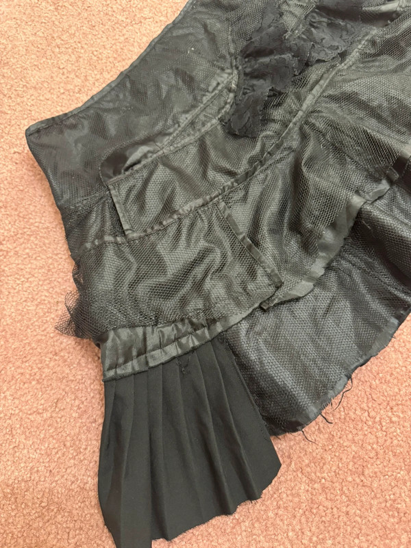 New black short skirt goth emo y2k ruffle pleated Japan 2