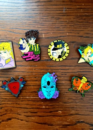 Lot 7 pin's Jojo's Bizarre Adventure, marke: Jojo's Bizarre Adventure, zustand: Neu, 14,90 €, 16,35 € inklusive Vinted-Käuferschutz