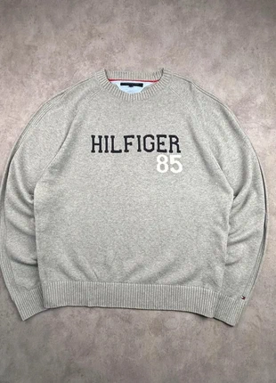Pull col rond Tommy Hilfiger gris logo marine - taille XL, brand: Tommy Hilfiger, condizioni: Ottime, taglia: XL, €34.90, €37.35 include la Protezione acquisti Pro