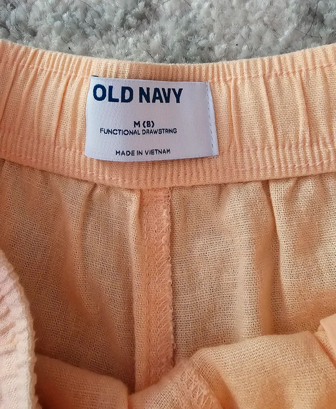 Old Navy peach shorts 2