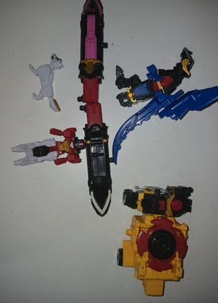 Robot power rangers, marca: Power Rangers, estado: Novo sem etiquetas, tamanho: 6 anos / 116 cm, €10.00, €11.20 inclui Proteção do Comprador