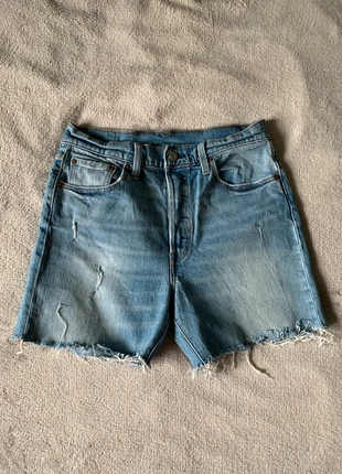 levis 501 S shorts with frayed hem and some distressing, marke: Levi's, zustand: Sehr gut, größe: M / 38 / 10, 18,00 €, 19,60 € inklusive Vinted-Käuferschutz