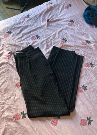 Pantalon à rayures, marca: NA-KD, estado: Muito bom, tamanho: S / 36 / 8, €15.00, €16.45 inclui Proteção do Comprador