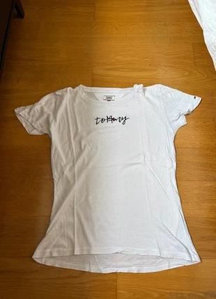 Tee shirt Tommy Jeans, brand: Tommy Jeans, condition: Good, size: XS / 34 / 6, €2.00, €2.80 includes Buyer Protection