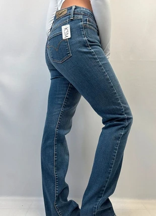 K591 Jean Levi’s Femme Mid Rise Straight, marca: Levi's, estado: Muy bueno, tamaño: XS / 34 / 6, 29,99 €, 32,19 € Protección al comprador Pro incluida