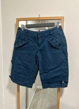 Pantalón corto azul marino – Pepe Jeans – Talla 40, brand: Pepe Jeans, condizioni: Ottime, taglia: L / IT 44 / EU 40, €16.00, €17.50 include la Protezione acquisti