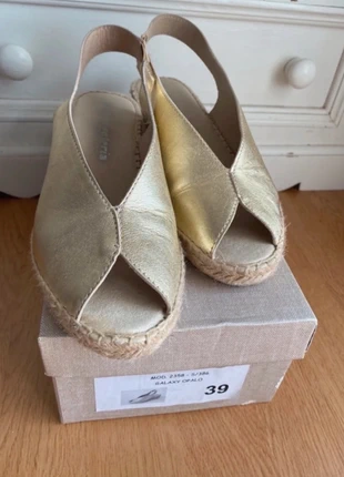 Espadrilles dorées , brand: Galaxy, condizioni: Ottime, taglia: 39, €23.00, €24.85 include la Protezione acquisti