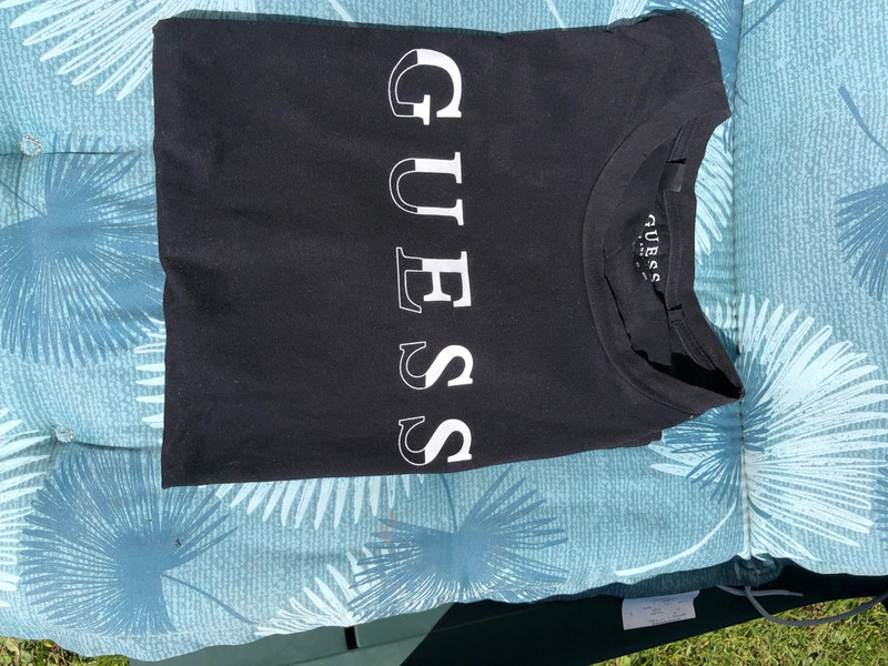 Teeshirt Guess 1