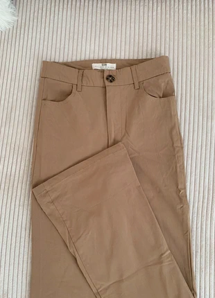 Pantalon camel flare, marque: Stradivarius, état: Très bon état, taille: S / 36 / 8, 10,00 €, 11,20 € Protection acheteurs incluse