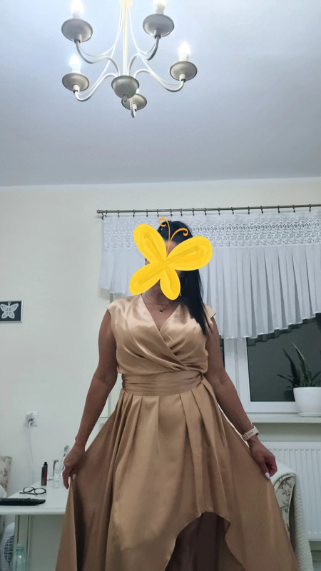 Piękna złota suknia 5