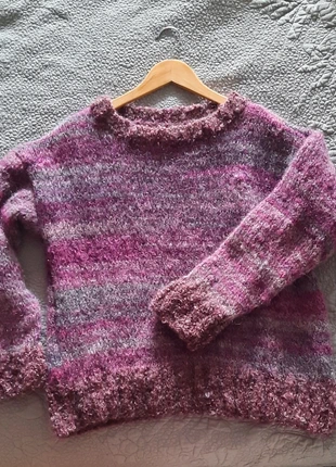 Pull femme lilas et violet tricoté main taille 46, marke: MAIN, zustand: Neu, größe: XXXL / 46 / 18, 10,00 €, 11,20 € inklusive Vinted-Käuferschutz