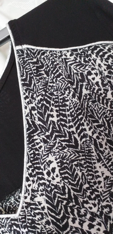 Robe tunique Gemo plumes noires et blanches tenue de fete