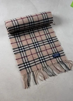 Écharpe Burberry à franges vintage – Beige Carreaux Burberry – laine d'agneau – 190x31cm Mix, marke: Burberry, zustand: Sehr gut, 69,00 €, 73,15 € inklusive Vinted-Käuferschutz