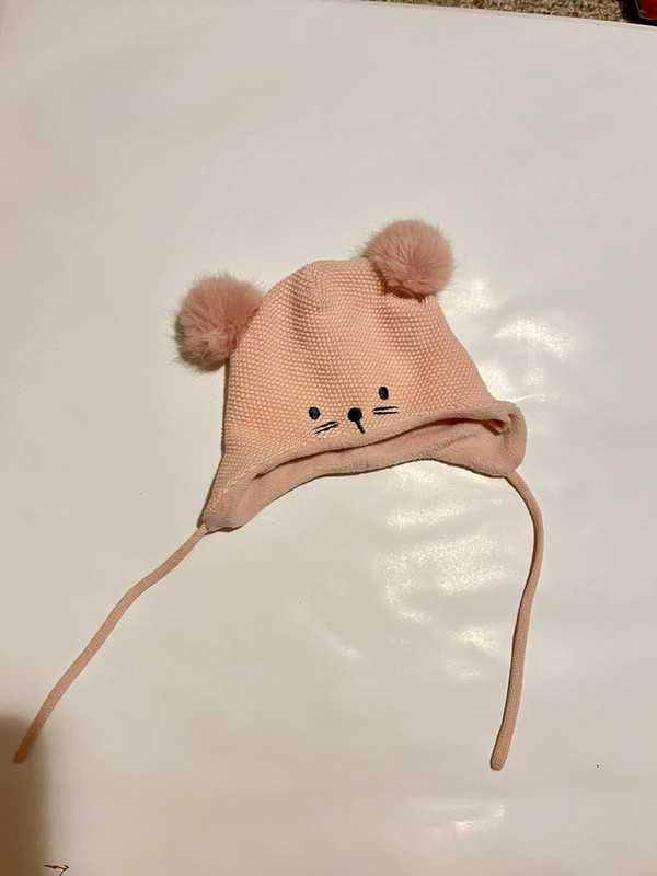 Baby girl pom pom hat 1